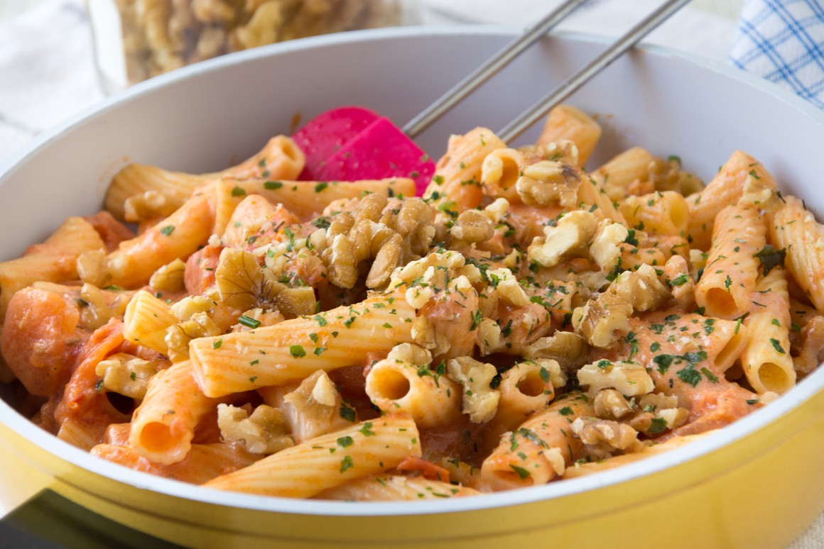 Tomatensauce mit Walnüssen