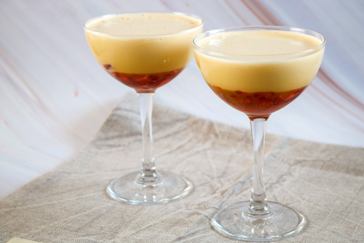 Erdbeeren mit Wein-Zabaione