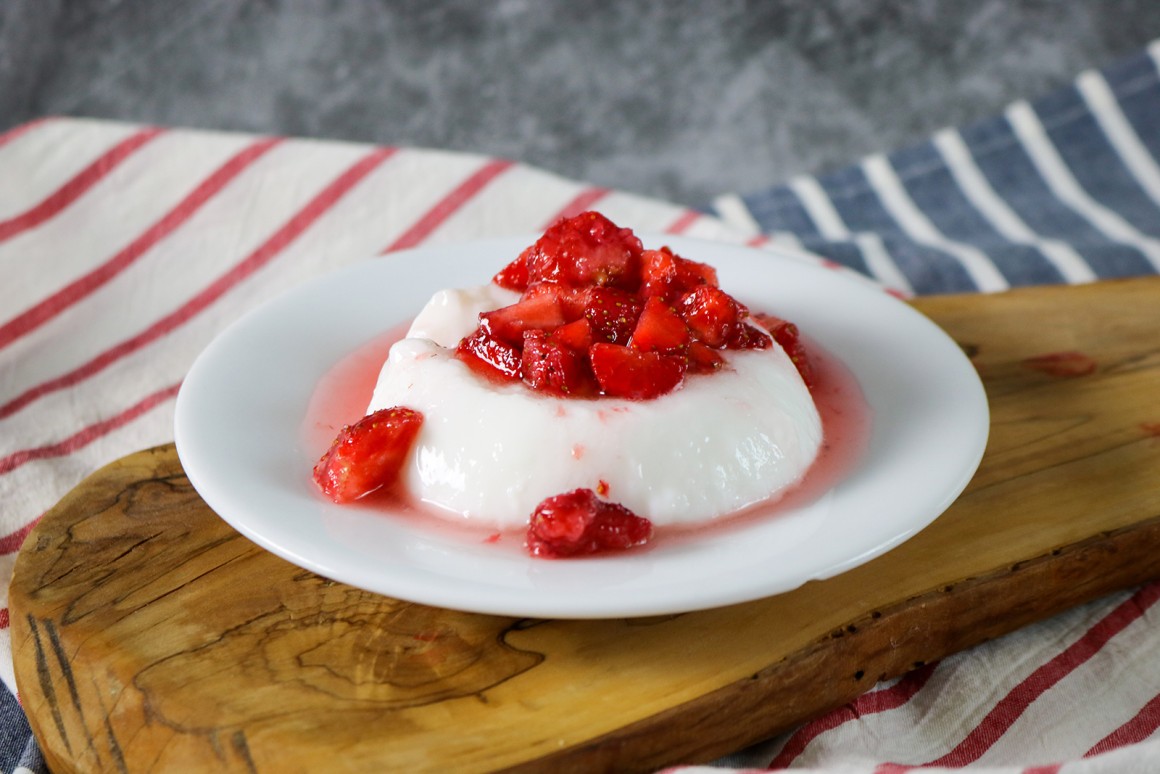Panna Cotta mit Erdbeeren