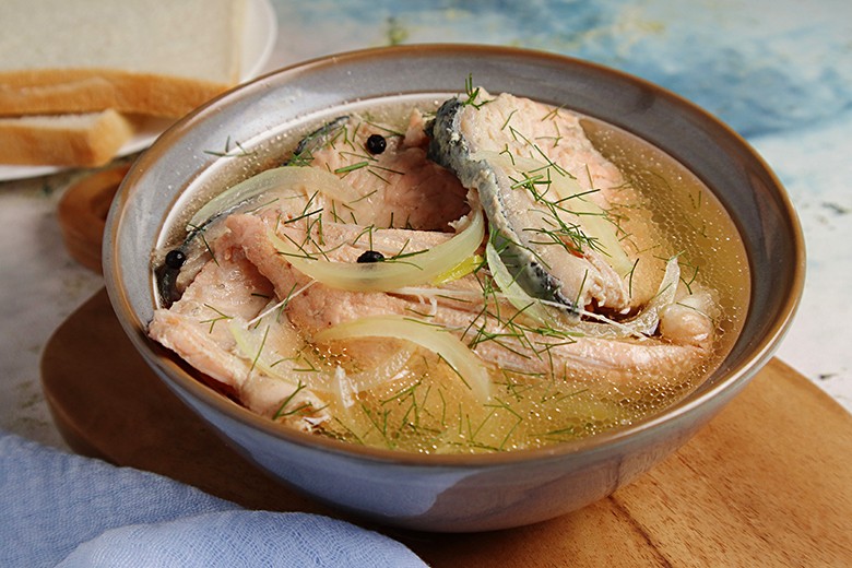 Kalter gesottener Lachs