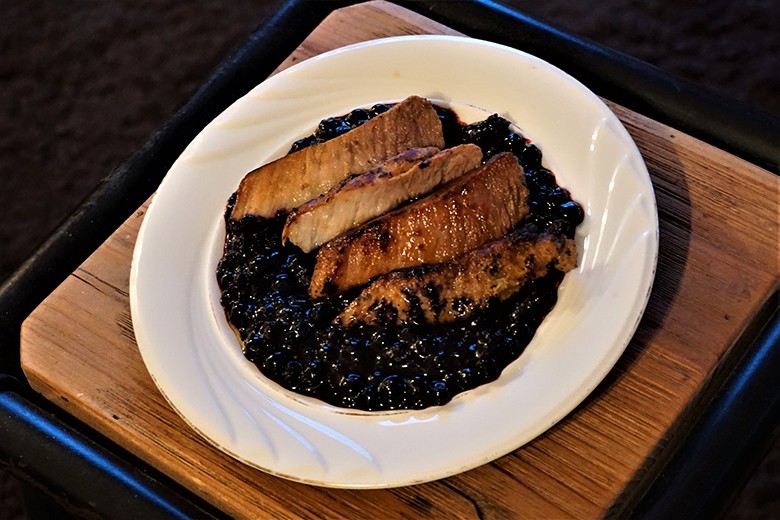 Schweinelendchen in scharfer Sauce