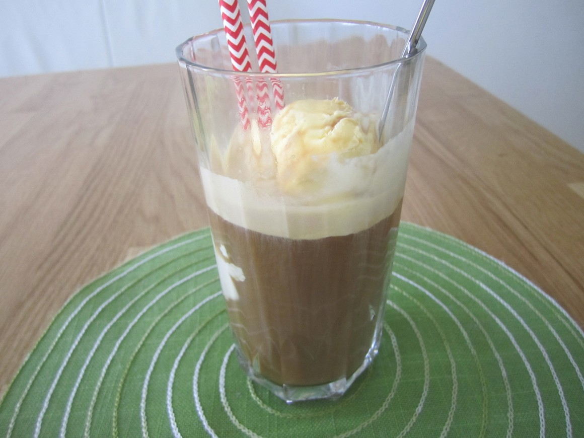 Eiskaffee mit Vanilleeis - Rezept