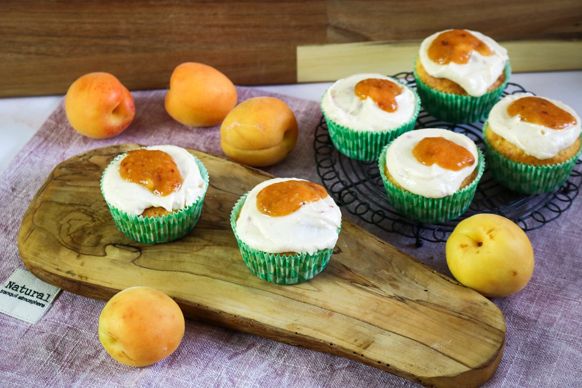 Quarkmuffins mit Aprikosentopping - Rezept