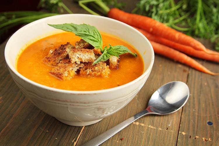 Möhren-Kurkuma-Suppe