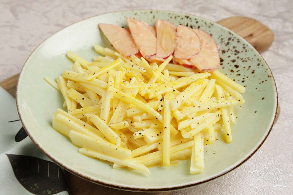 Kohlrabisalat mit Apfel - Rezept