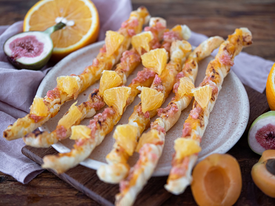 Blätterteig mit Orangen und Feigen