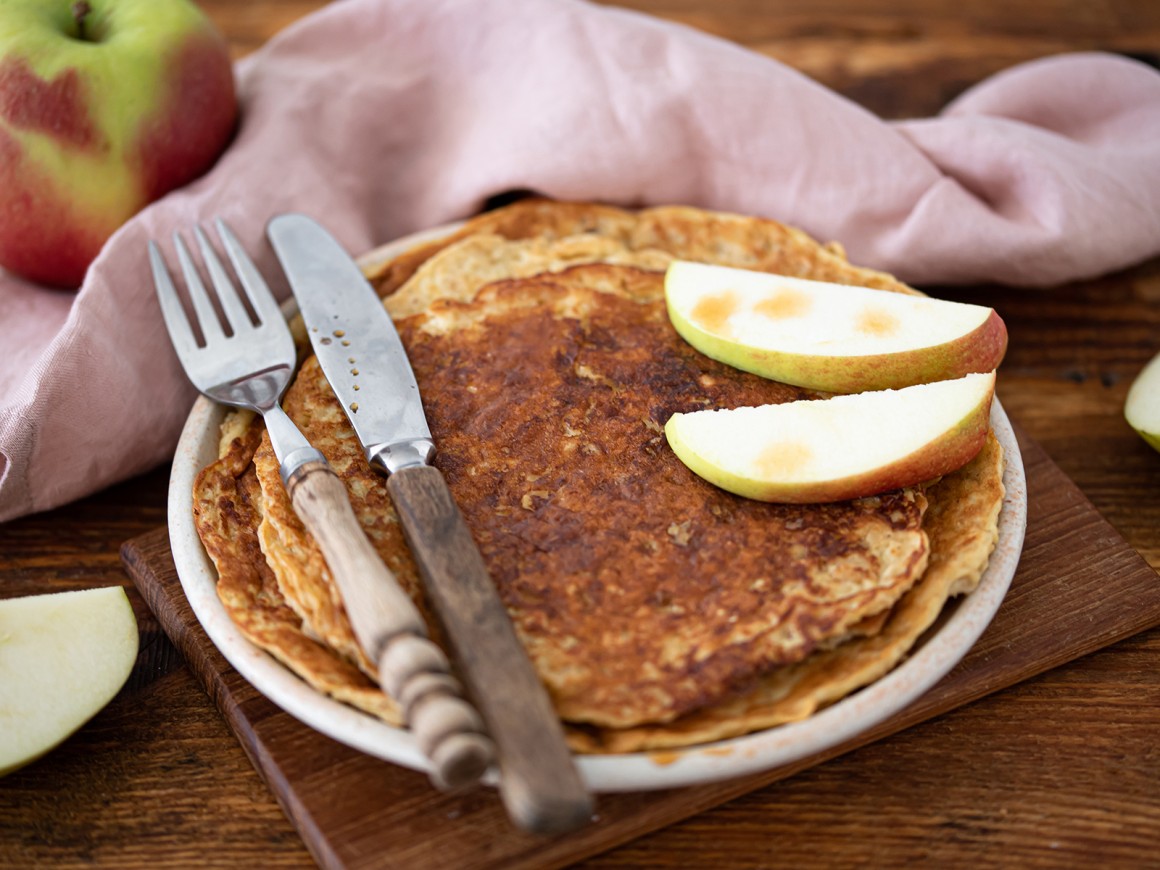 Haferpfannkuchen mit Äpfeln und Zimt - Rezept