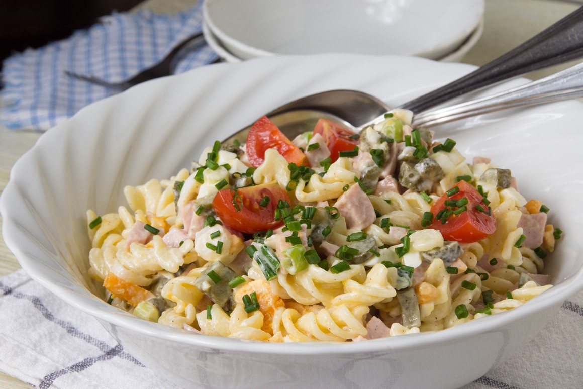 Nudelsalat mit Lyoner