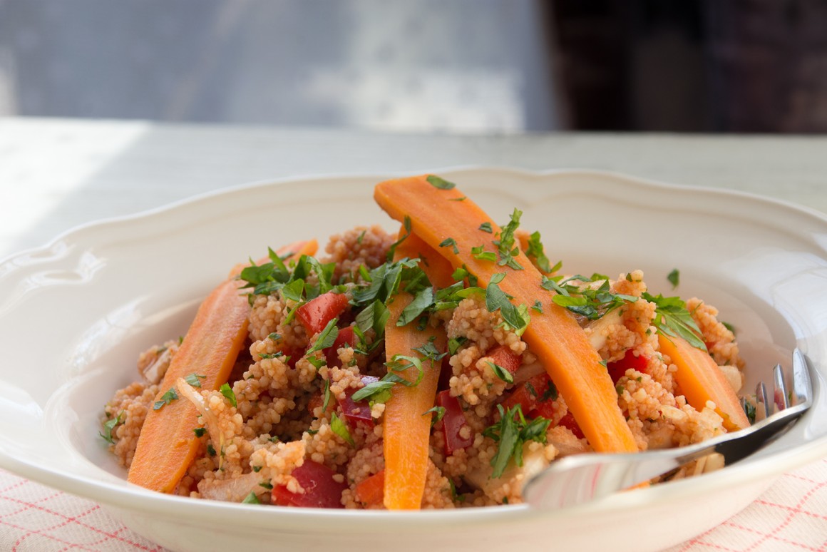 Paprikasalat mit Bulgur