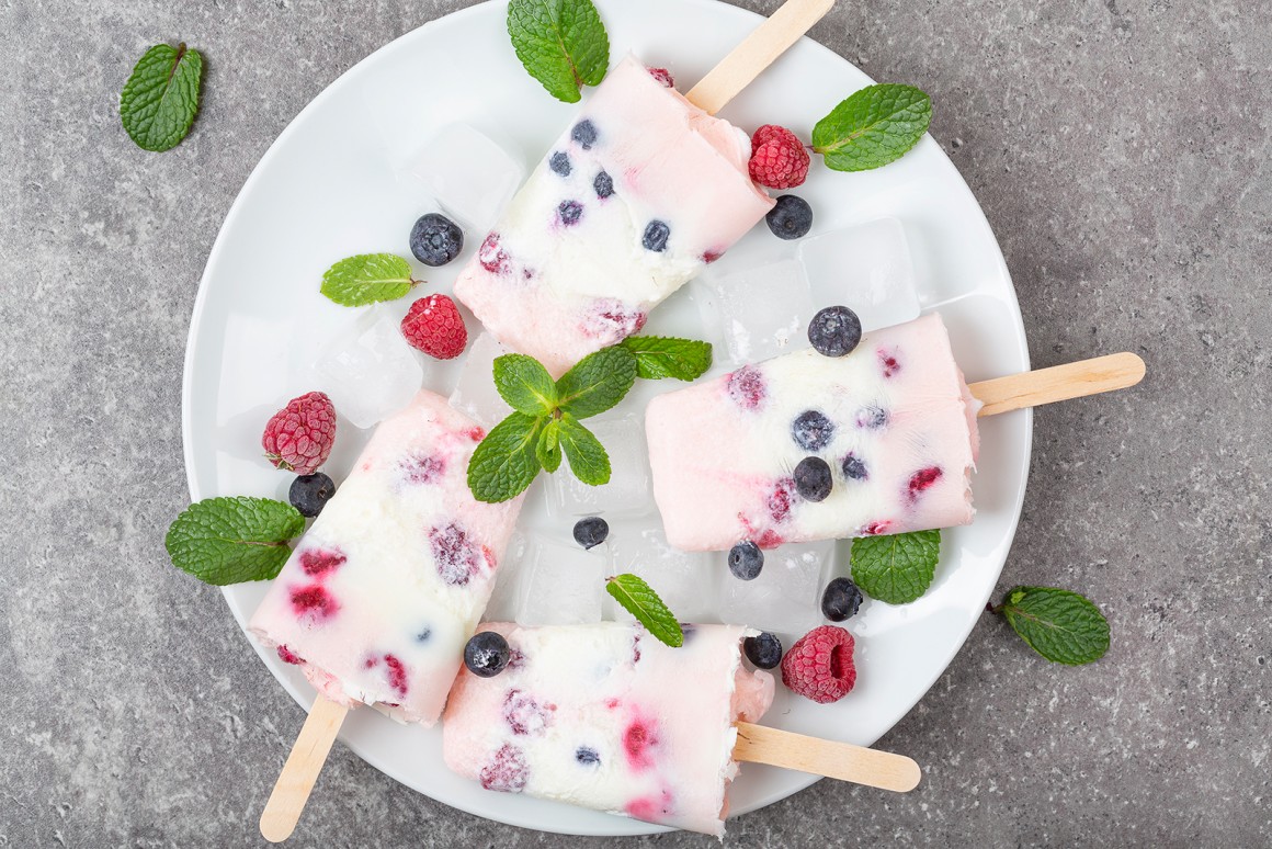 Eis vom Stiel mit Beeren - Rezept