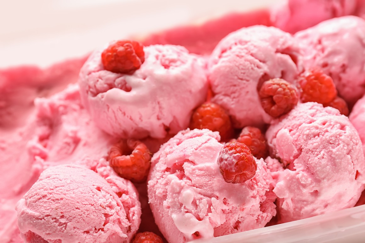 Himbeer-Milcheis