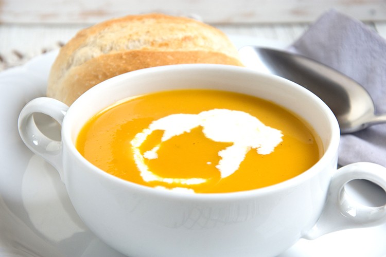 Möhren-Kokos-Suppe