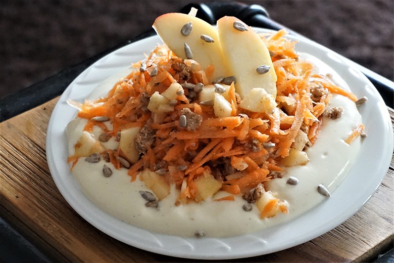 Karotten-Apfel-Müsli