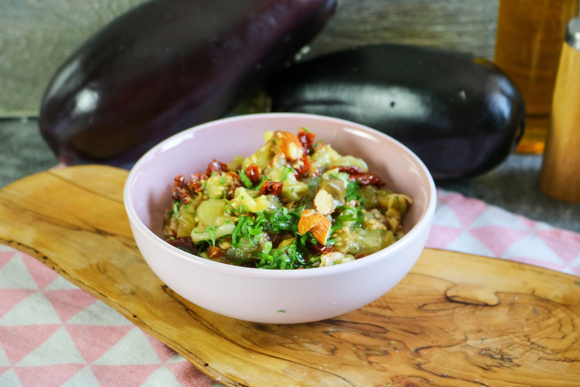 Auberginen-Mandel-Salat - Rezept