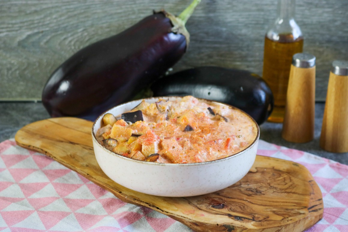 Auberginen mit Chili und Tomate - Rezept