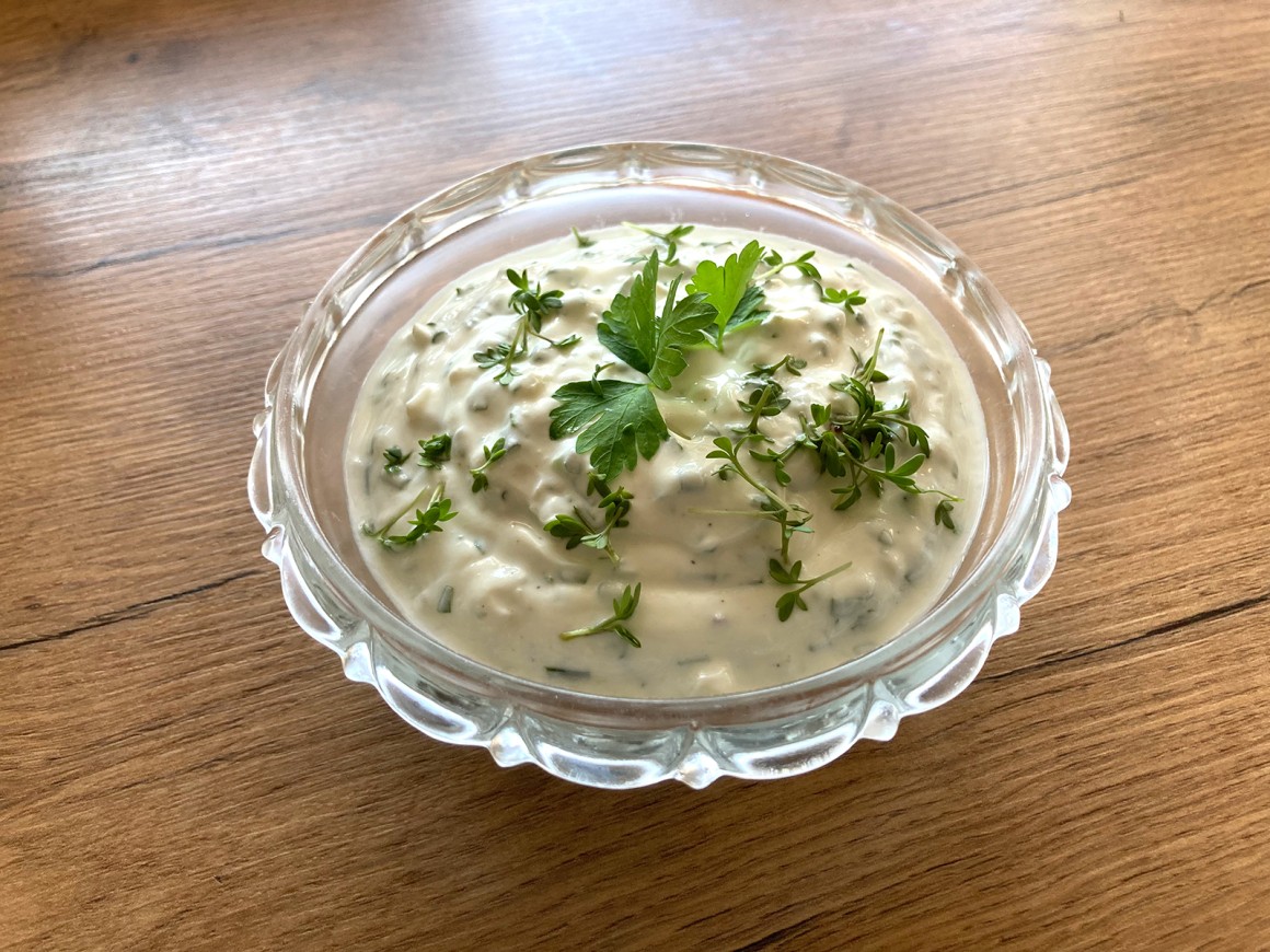 Kräuter-Schmand-Dip - Rezept