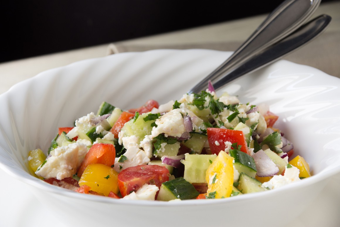 Paprikasalat mit Feta - Rezept