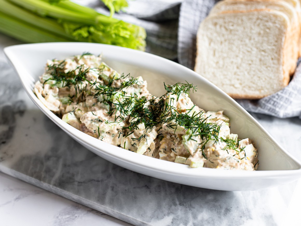 Stangensellerie-Salat mit Thunfisch