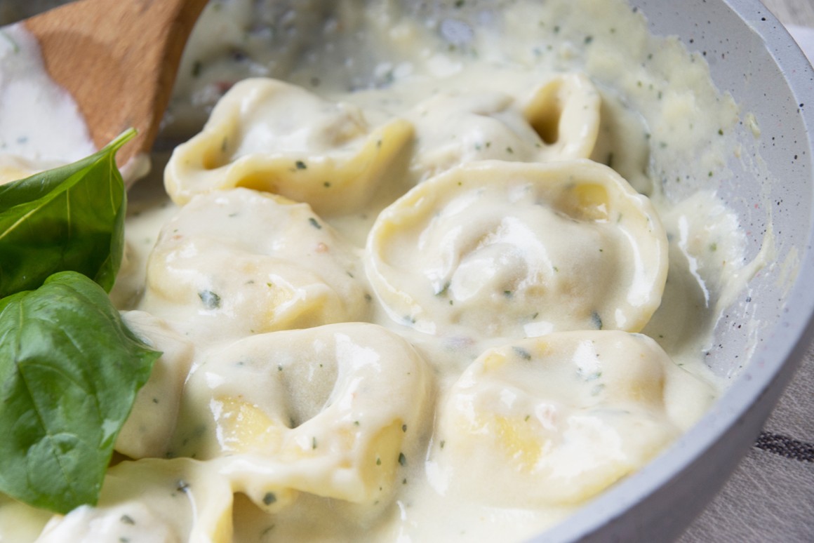 Tortellini in Gorgonzola-Sahne-Sauce - Rezept