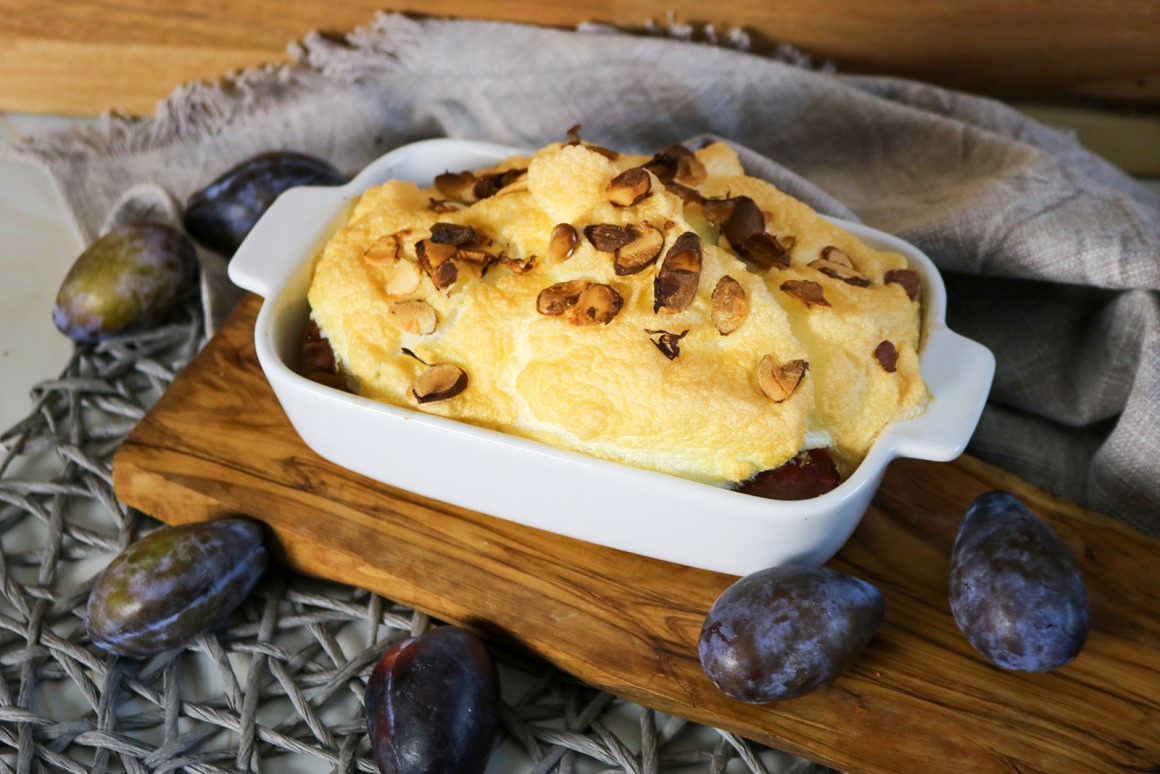 Pflaumenkompott mit Baiserhaube - Rezept