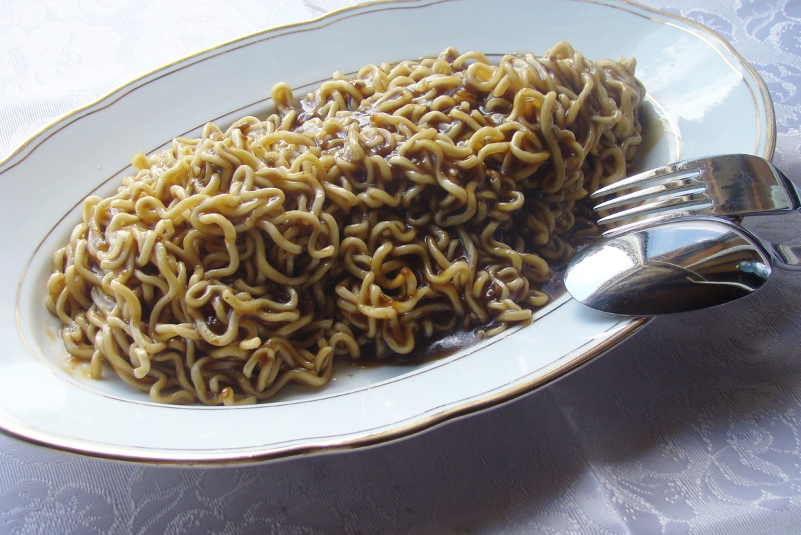 Soba-Nudeln mit Sojasauce - Rezept