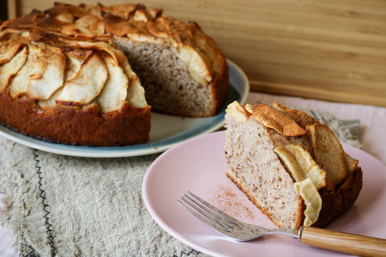 Veganer Apfelkuchen mit Mandeln