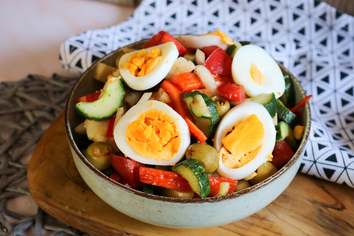 Paprikasalat mit Käse - Rezept