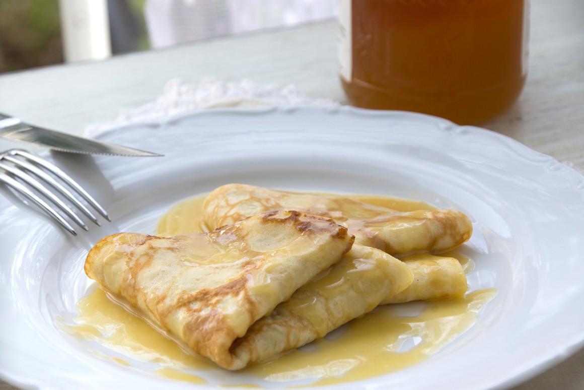 Crêpes mit Honigsauce