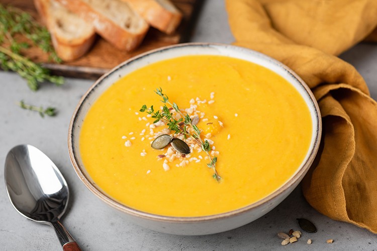 Kürbis-Kokos-Suppe