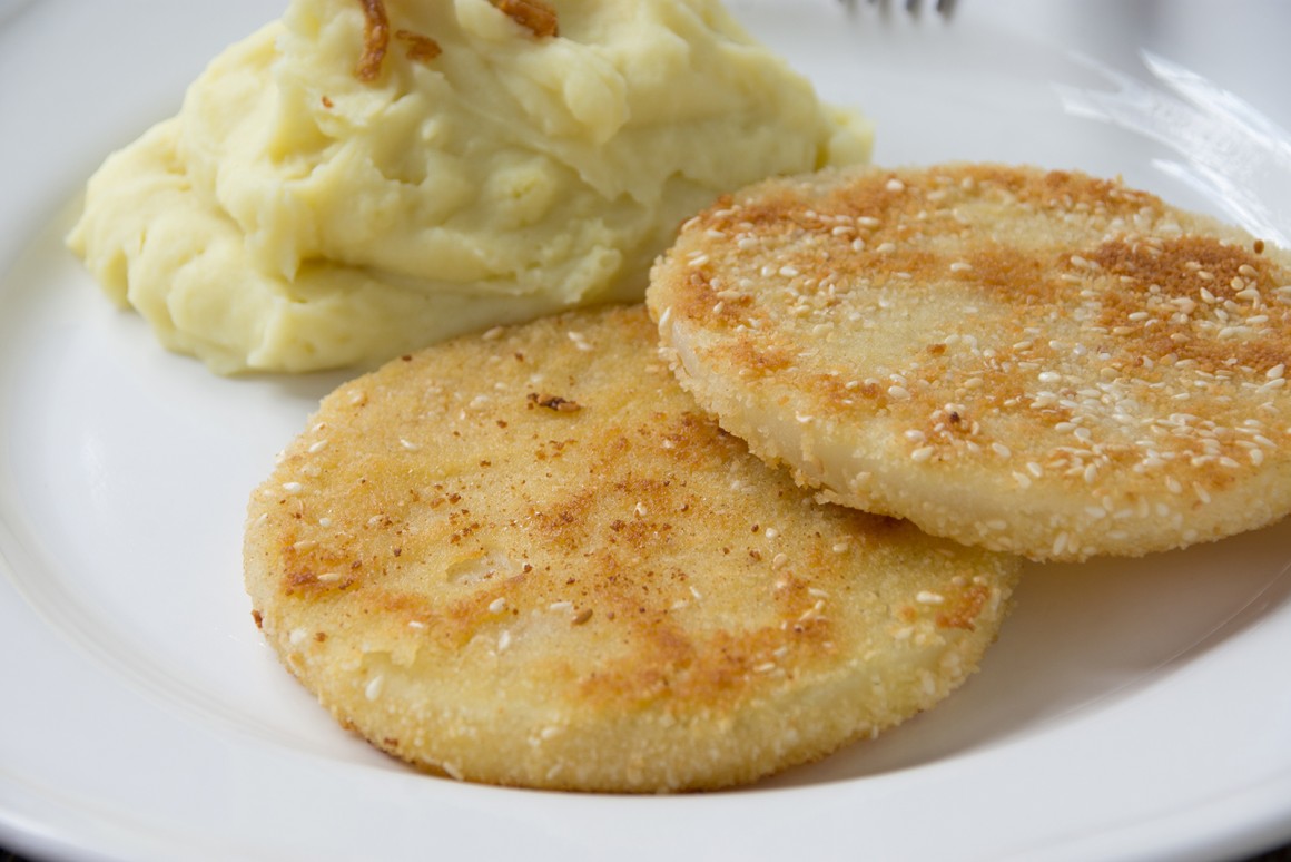 Kohlrabi mit Sesampanade - Rezept