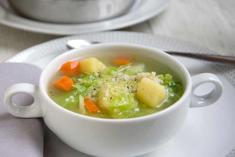 Grünkohlsuppe mit Quinoa