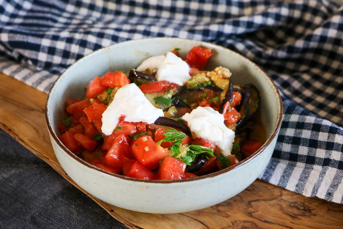 Auberginen-Tomatensalat