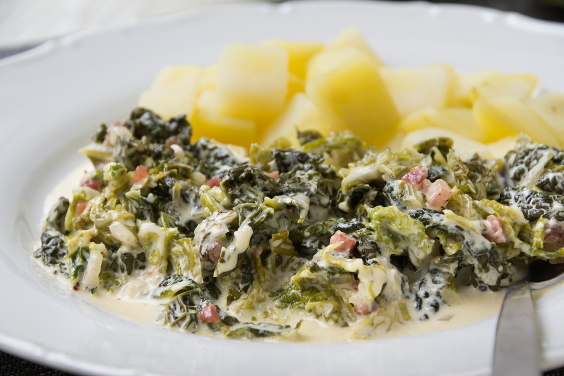 Rahmwirsing mit Speck - Rezept