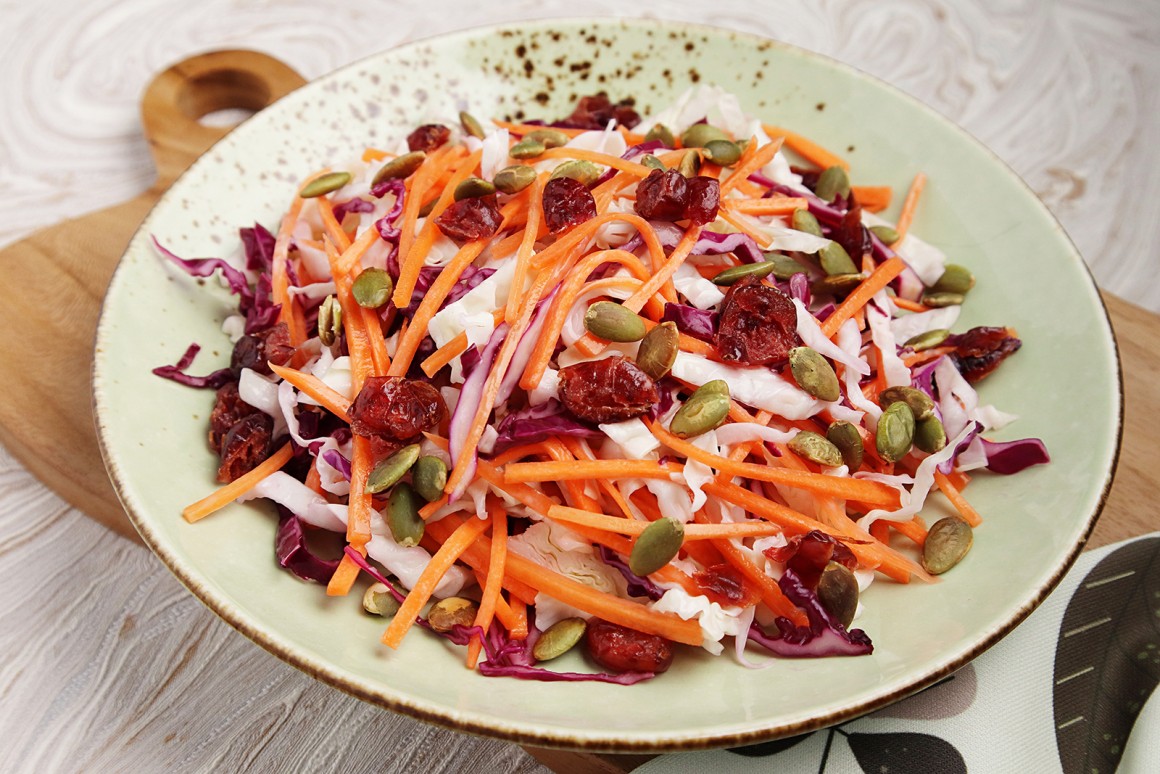 Coleslaw mit Cranberries