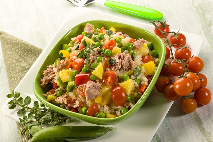 Reissalat mit Thunfisch und Ananas