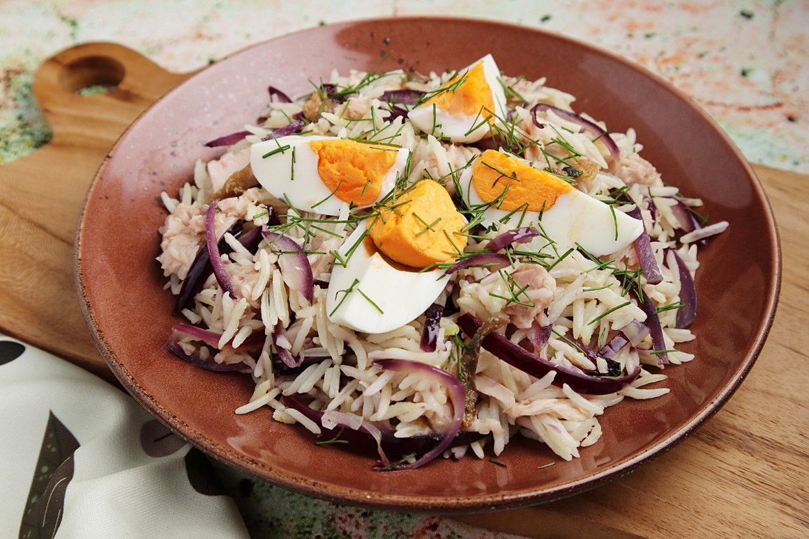 Reissalat mit Thunfisch