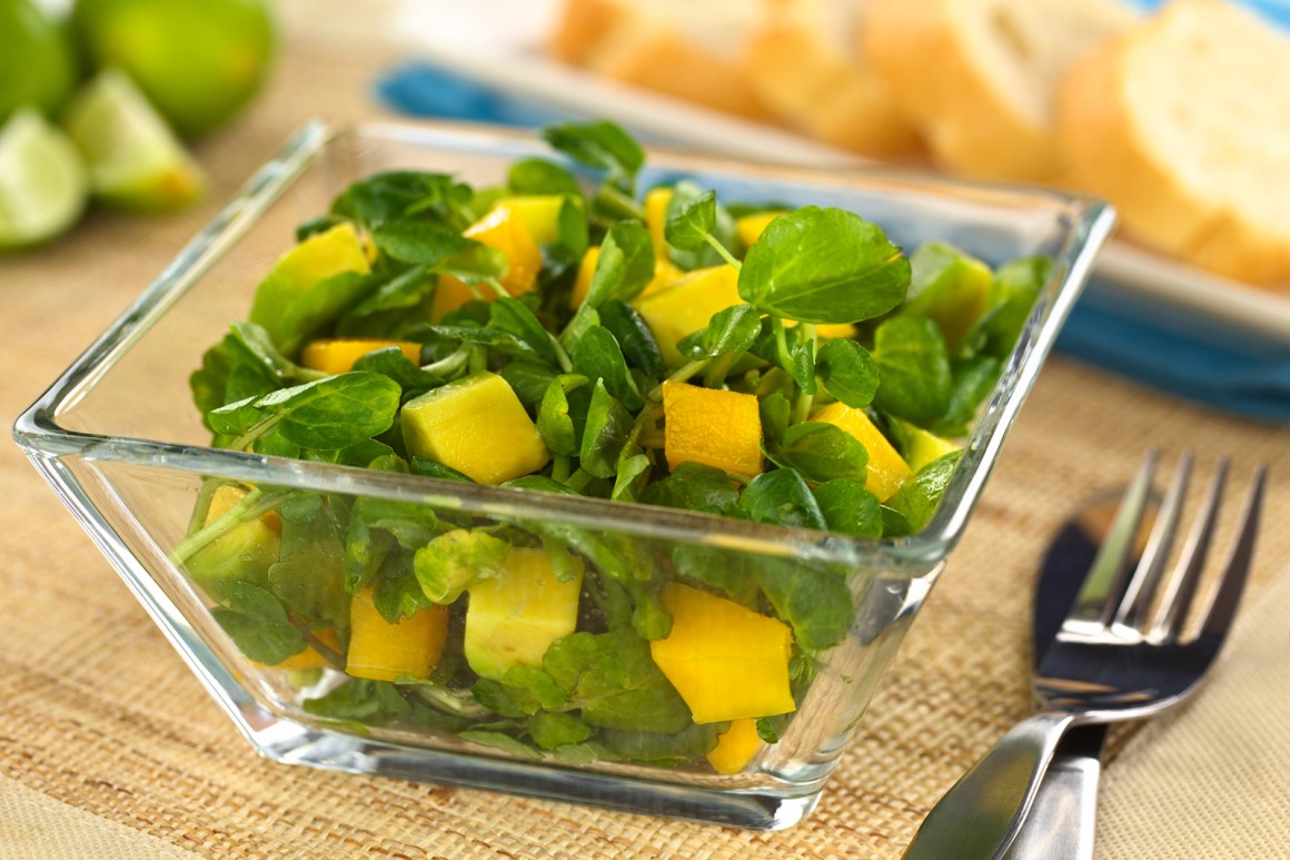 Brunnenkresse-Mango-Salat