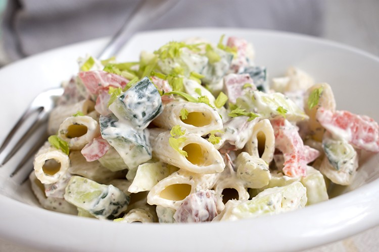 Rustikaler Nudelsalat