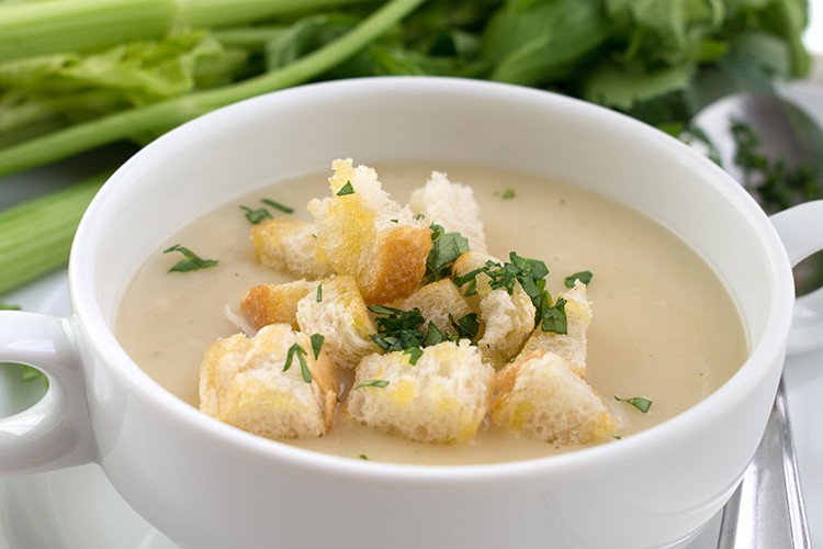 Käse-Sellerie-Suppe