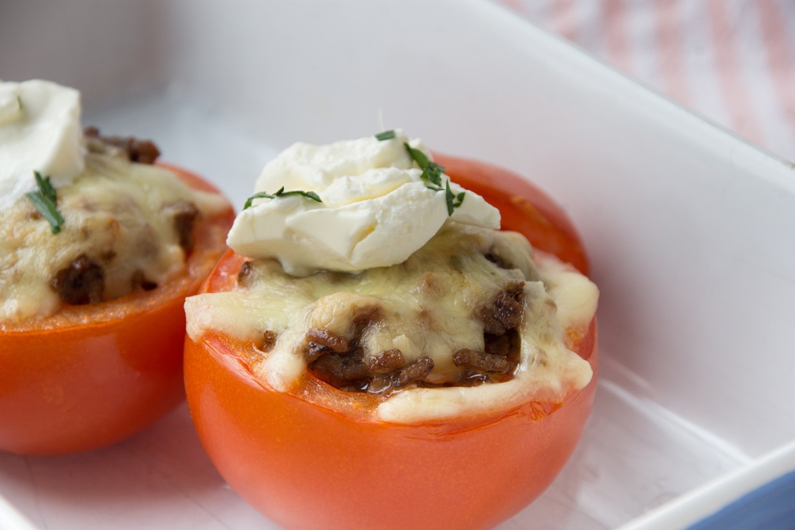 Gefüllte Tomaten mit Hack und Käse
