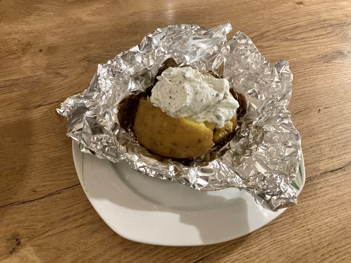 Ofenkartoffel mit Kräuterquark