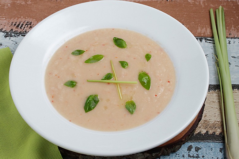 Kohlrabisuppe mit Zitronengras