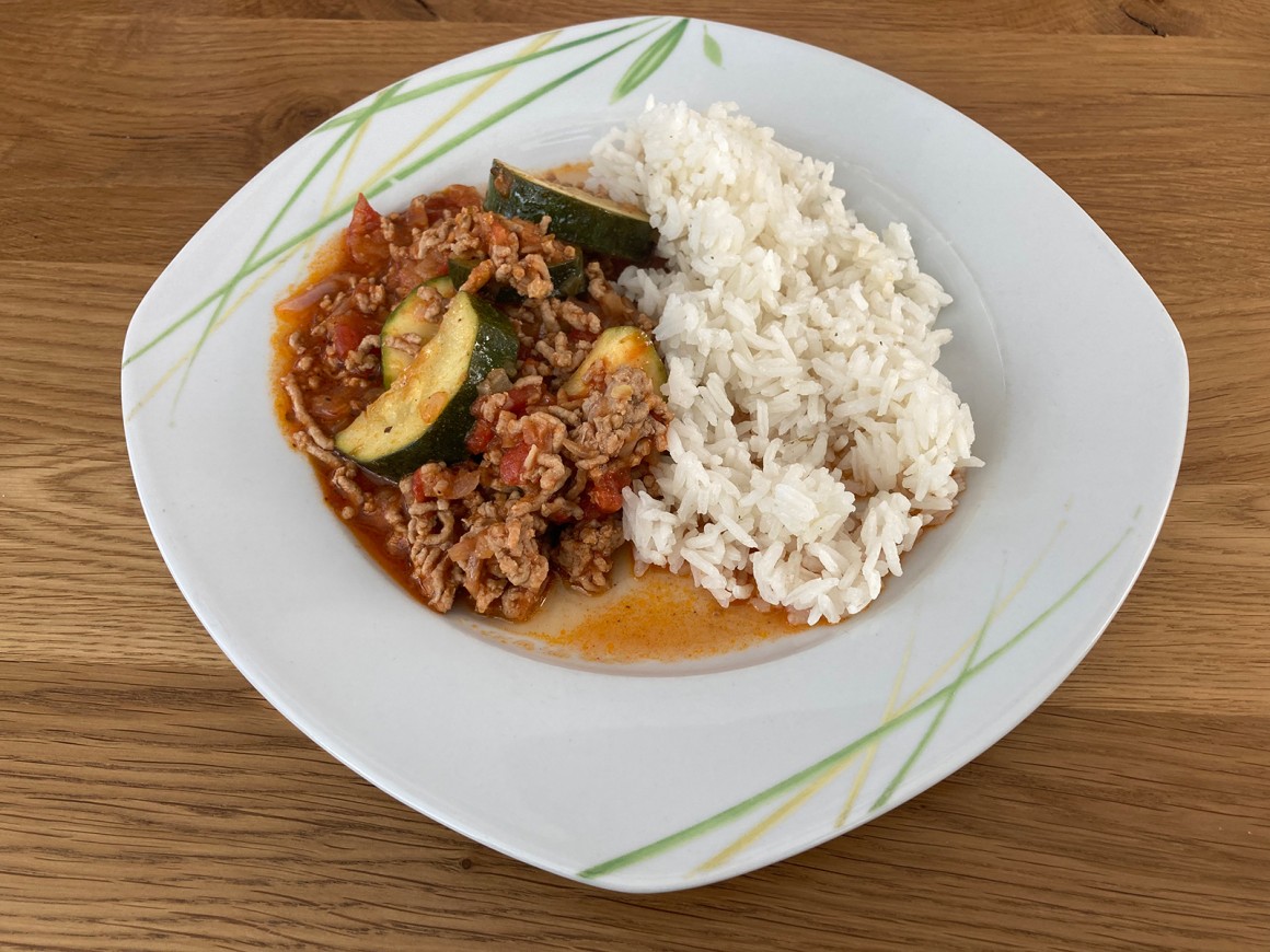 Zucchinipfanne mit Reis - Rezept