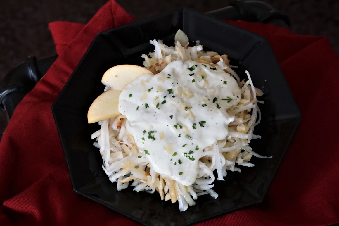 Kohlrabisalat mit Äpfeln - Rezept