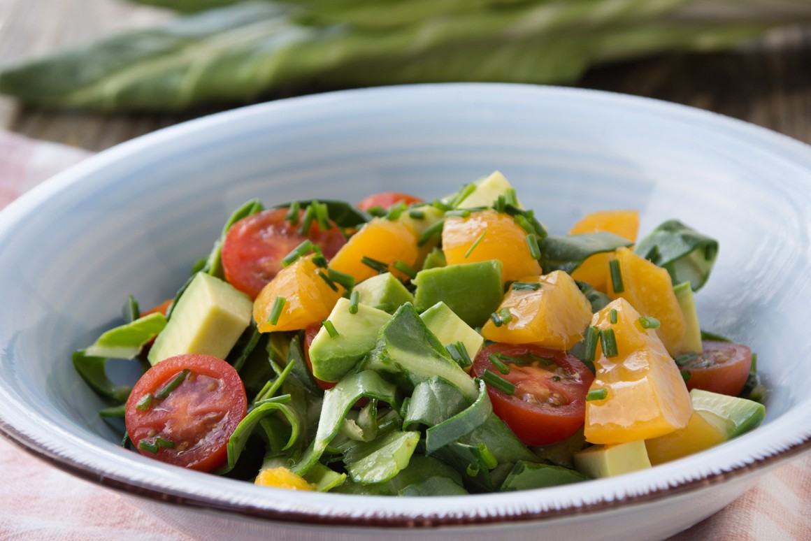 Mangoldsalat mit Avocado