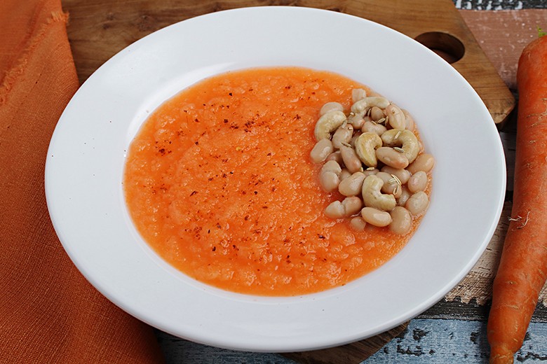 Kohlrabi-Möhrensuppe