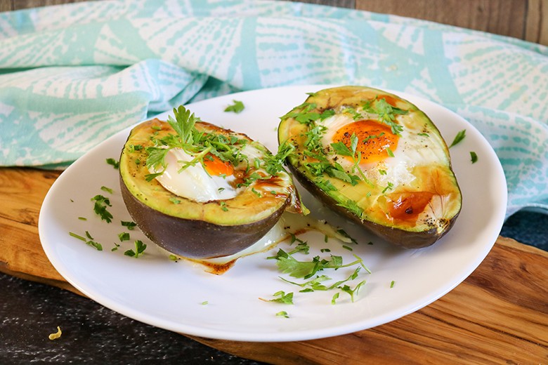 Avocado mit Ei