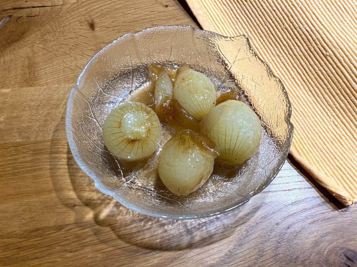 Zwiebeln süß-sauer