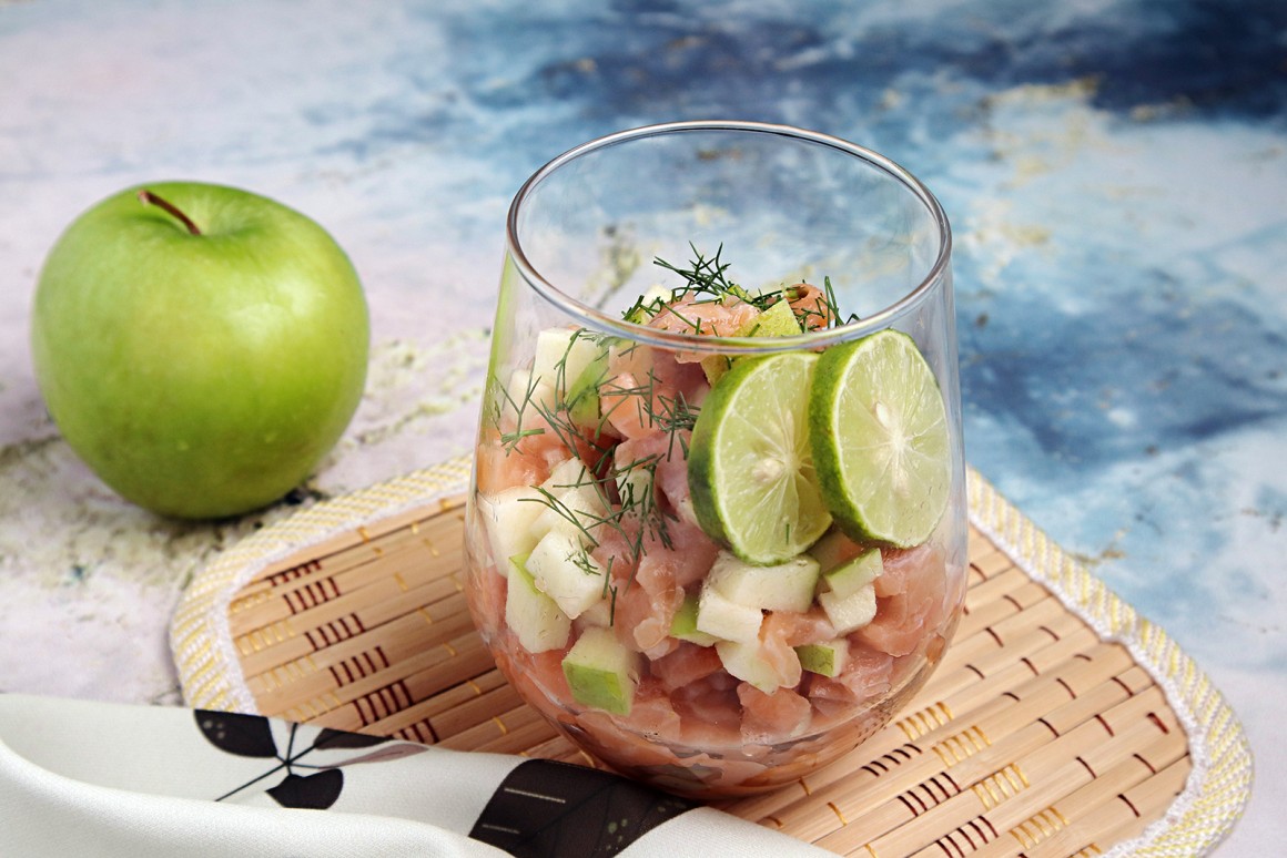 Lachstatar mit Apfeldressing