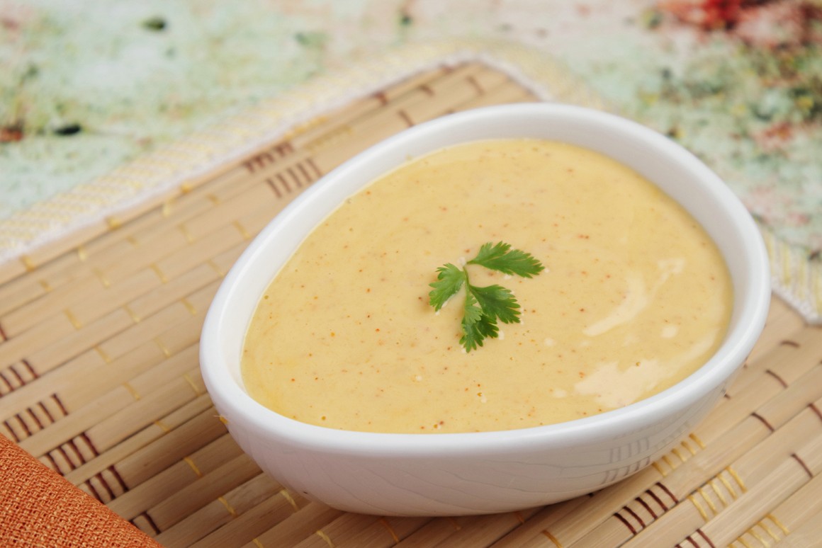 Dattel-Dip mit Harissa
